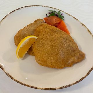 Snitel pane din piept de pui