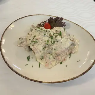 Piept de curcan cu sos de ciuperci