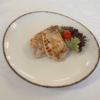 Piept de curcan la gratar