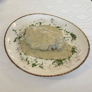 Medalion de vita cu sos gorgonzola