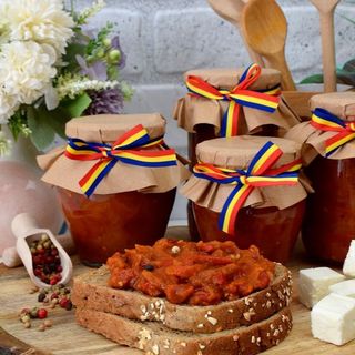 Platou cu zacusca (250g)