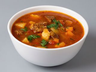 Gulaș de vită 350 g