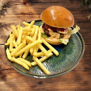 Burger de vita cu crema de branza (315g)