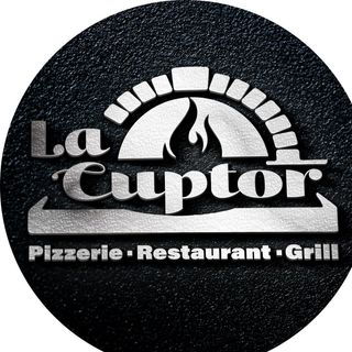 Salata de rosii cu castraveti 