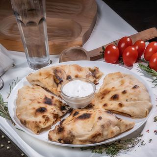 Plăcintă cu cașcaval