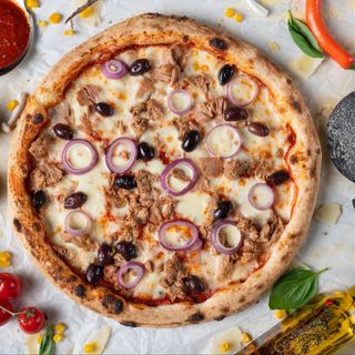 Pizza Tonno