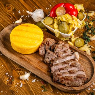 Pastrama cu Mamaliguta si Muraturi