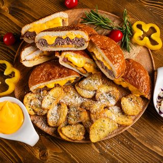 Platou Cheesy Burger ozn - 4 pesoane