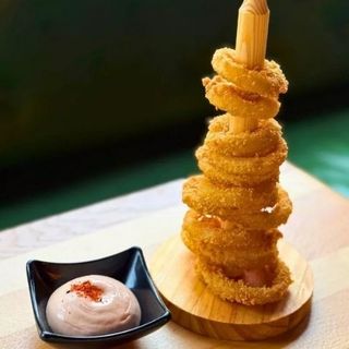 ONION RINGS TOWER