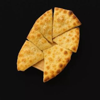 FOCACCIA CU PARMEZAN