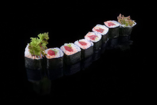 Spicy tuna hosomaki 