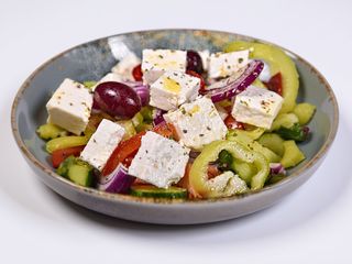 Salata greceasca-horiatiki