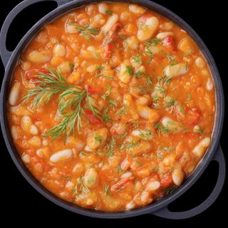 Iahnie de fasole de post, cu mamaliga