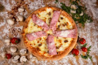 Pizza Sorpresa family