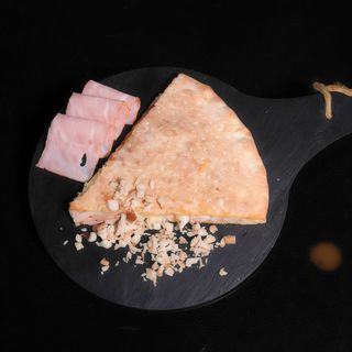 Felie pizza sandwich pui cu bacon