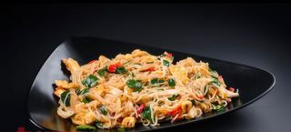 Noodles de pui cu legume