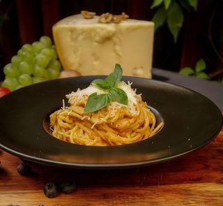 Spaghetti pesto rosso