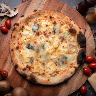 Pizza Quattro Formaggi