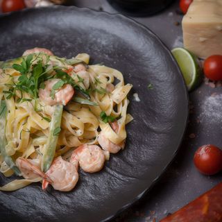 Tagliatelle con Gamberi & Zucchini