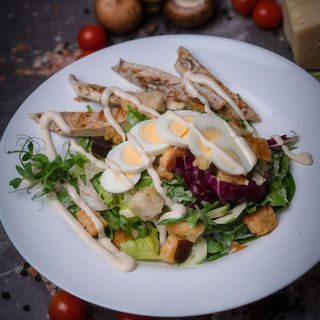 Salata Caesar