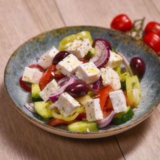 Salată Grecească  450 gr