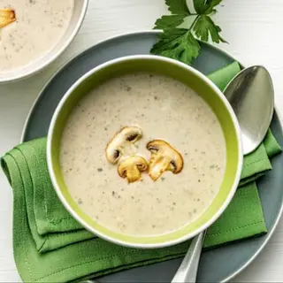 Supă cremă de legume cu ciuperci și crutoane 
