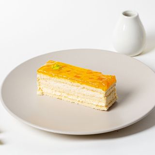 Prăjitură cu caise