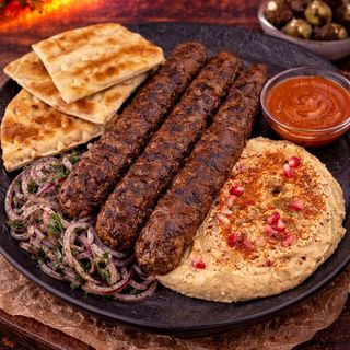 Meniu Adana Kebab de Berbecut si Vita