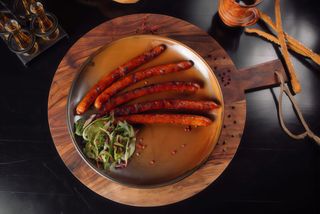 Carnati de casa afumati portie mare