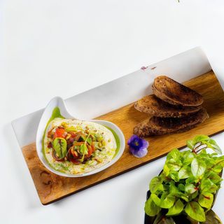 Crema de vinete cu salsa de rosii