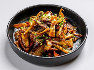 Ciuperci King Oyster sote cu trufe