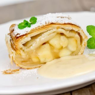 Strudel cu mere