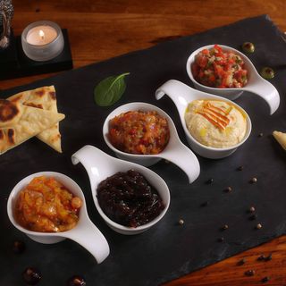 Platou Chutneys & Dips 550g