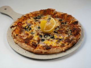 Pizza al tonno e cipolla Ø 28cm