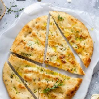 Focaccia cu usturoi 32