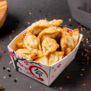 10 Gyoza (coltunași) cu carne