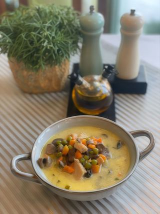 Supă Ragu de porc cu ciuperci