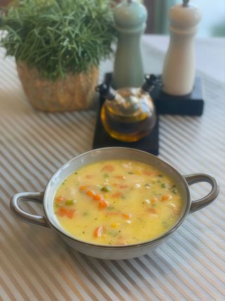 Supă Ragu mazăre cu găluşte