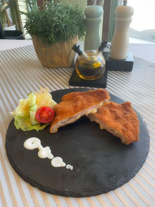Pachet Şniţel Şuncă & Caşcaval