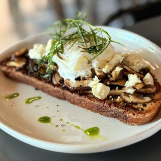 Mushroom on toast 215gr