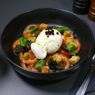 White Moon Caprese (Salată Caprese) - 350 g