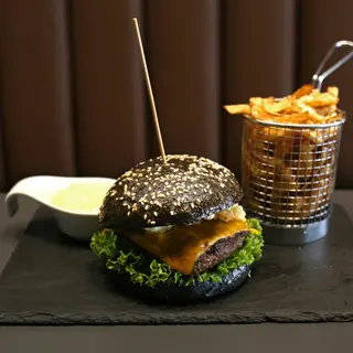 Alpha Beef Burger (Burger de Vită) - 530 g