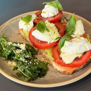 Green Wolf Toast (Avocado on Toast) - 350 G