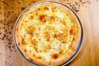 Foccacia cu mozzarella si usturoi