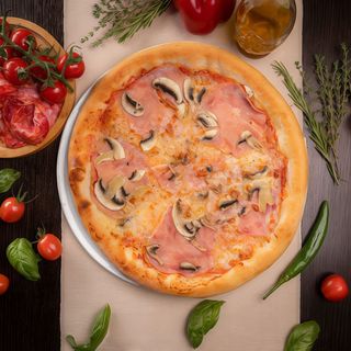 Pizza Prosciutto e Funghi