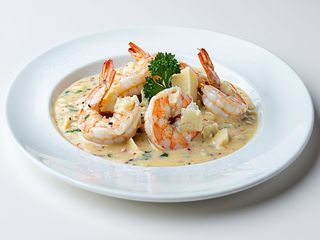 Creveți cu sos de smântână