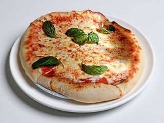 Pizza Margherita G