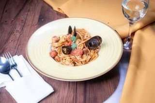 Linguine cu fructe de mare