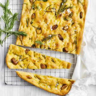 Focaccia cu parmezan