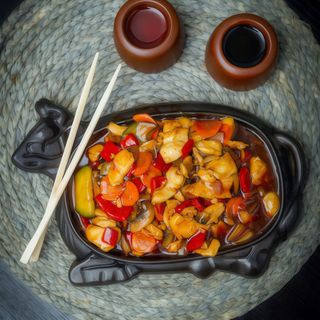 Pui pe plită încinsă (iute)